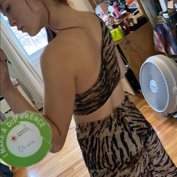 Two piece set - Picture 5 of 5